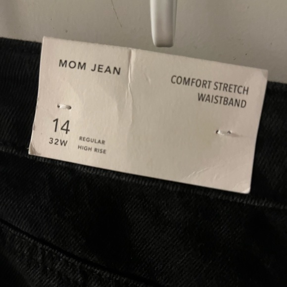 Black mom jeans from American Eagle (never worn)  size 14 - Picture 4 of 4